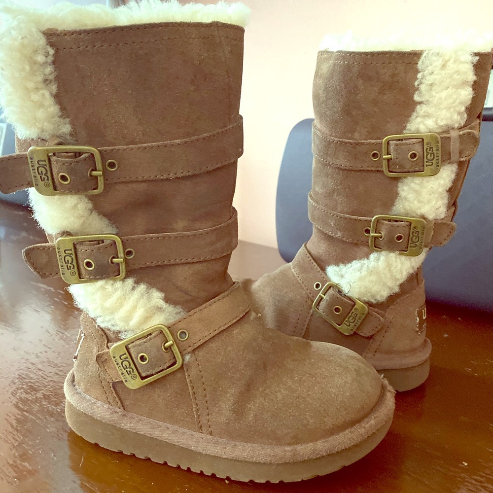 UGG® Australia Kids Maddi Boots - Suede